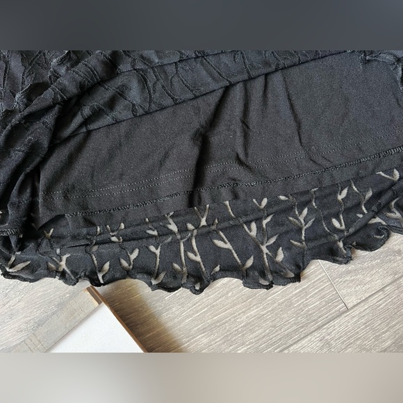 Zara woman slinky dress with sheer vine pattern. Size m - Picture 5 of 10